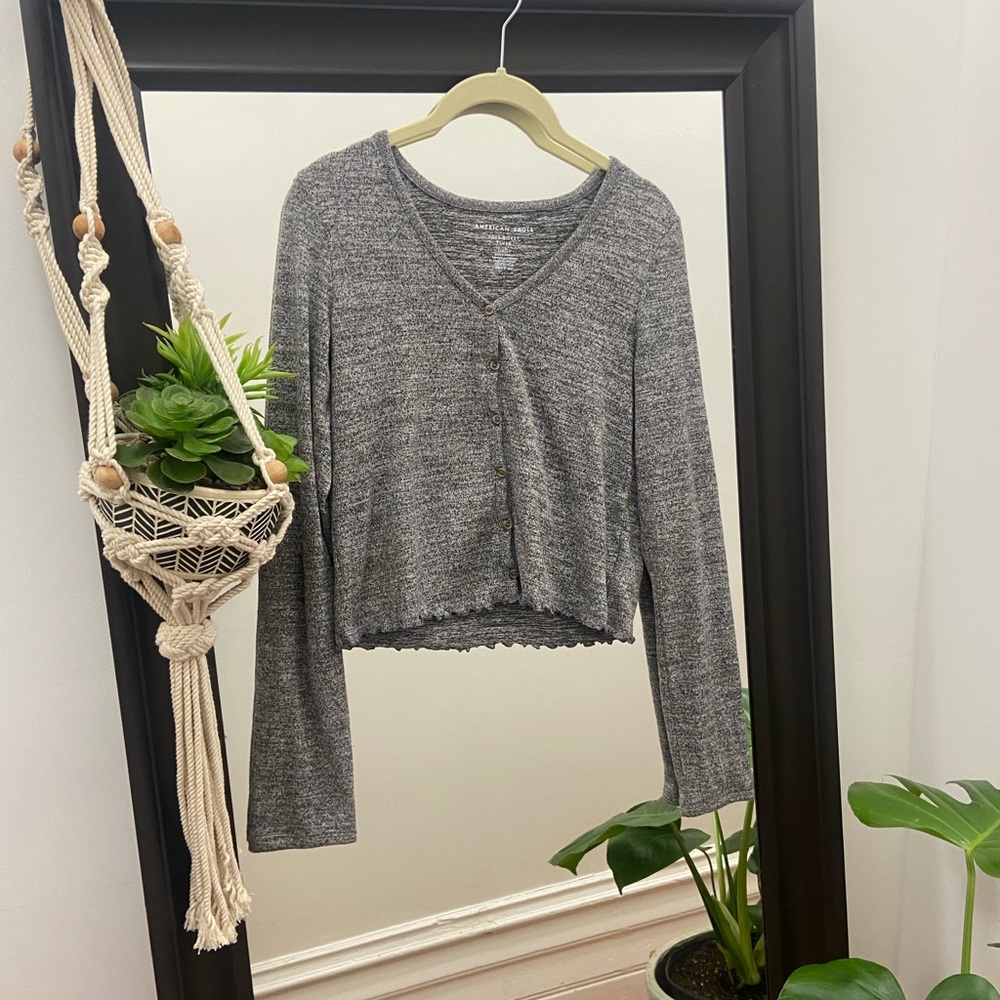 AE cropped sweater